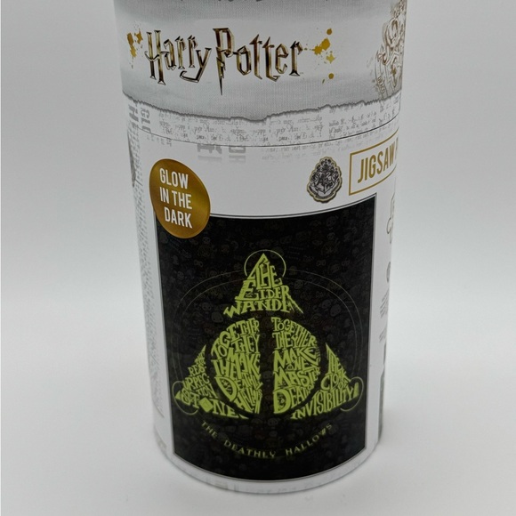 Harry Potter 500 Piece Glow in the Dark Puzzle - Picture 2 of 3